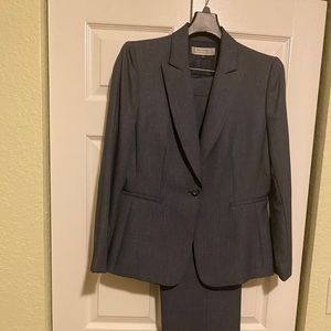 Tahari Women’s Pantsuit